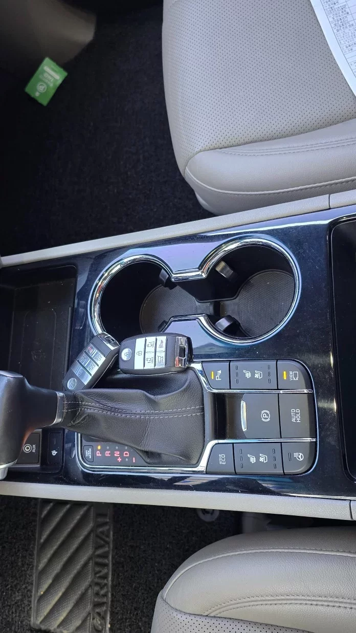 Kia Carnival