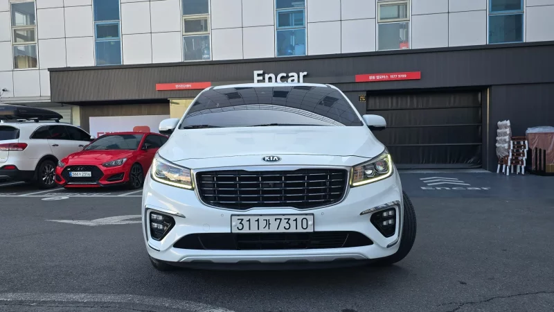 Kia Carnival