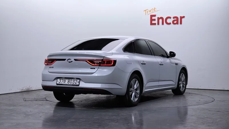 Renault Samsung SM6