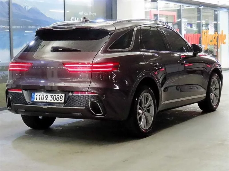Genesis GV70