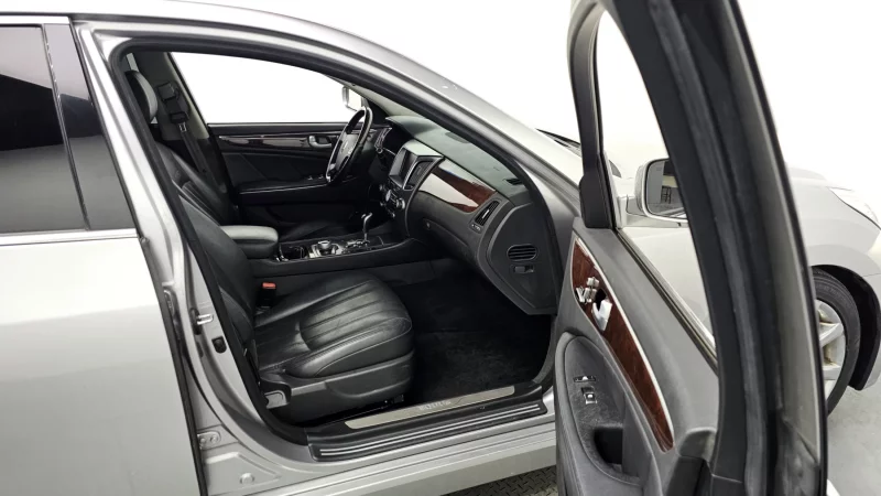 Hyundai Equus