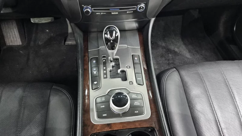 Hyundai Equus