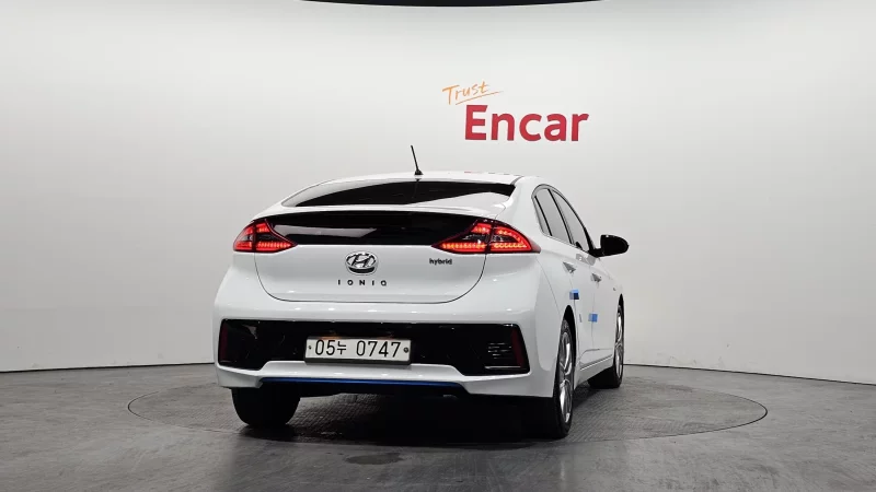 Hyundai Ioniq