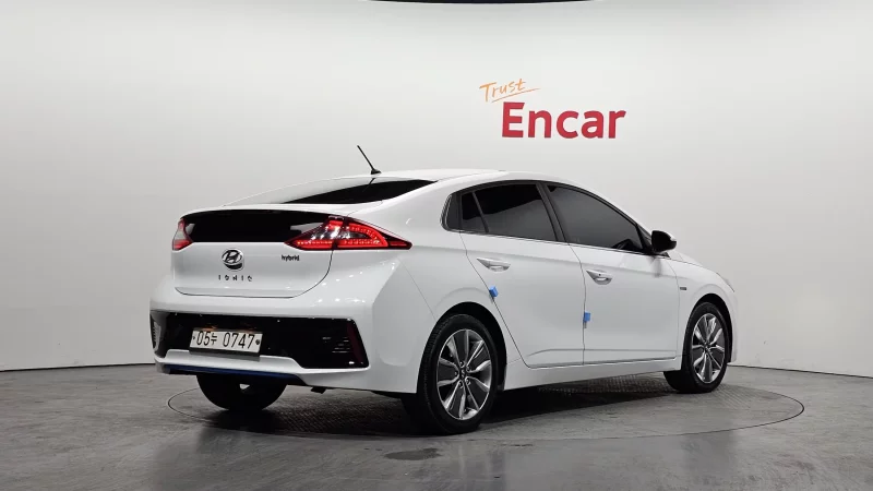 Hyundai Ioniq