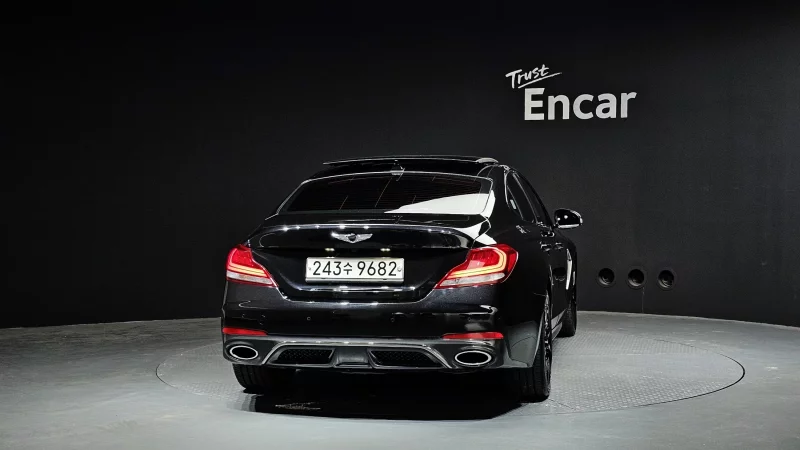 Genesis G70