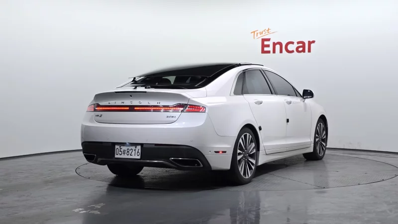 Lincoln MKZ