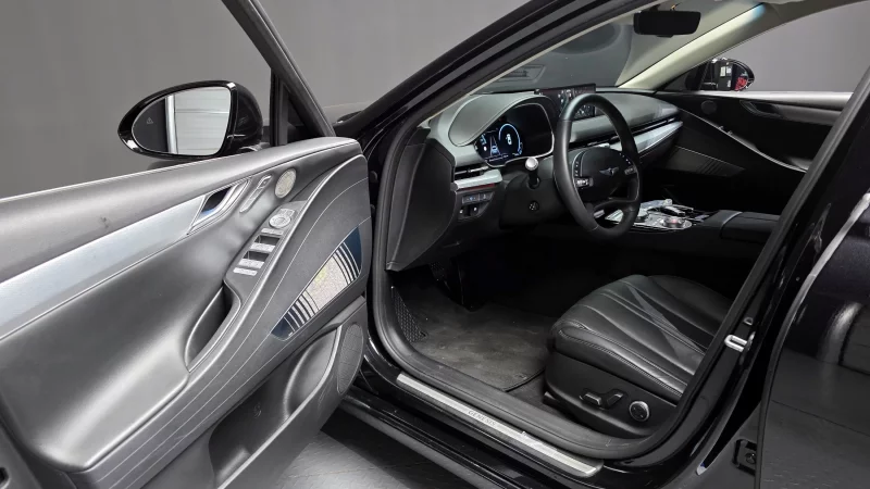 Genesis Electrified G80