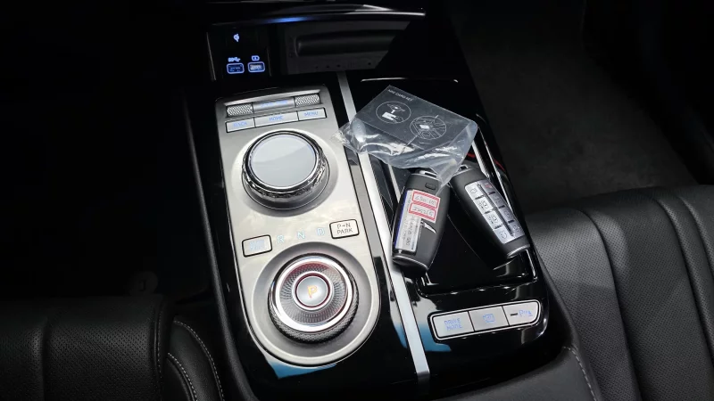 Genesis Electrified G80