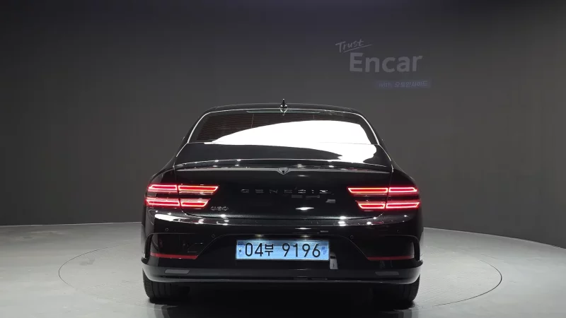 Genesis Electrified G80