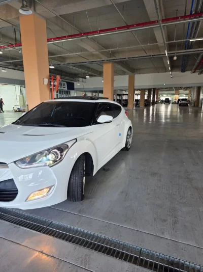 Hyundai Veloster