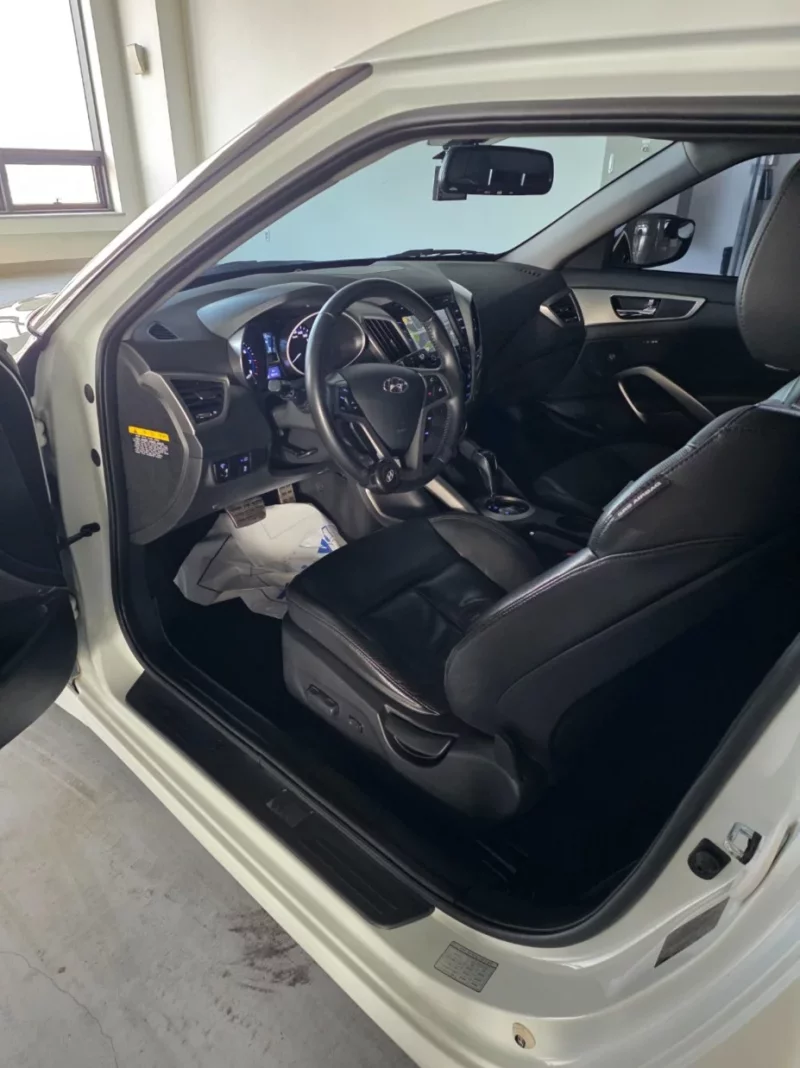 Hyundai Veloster