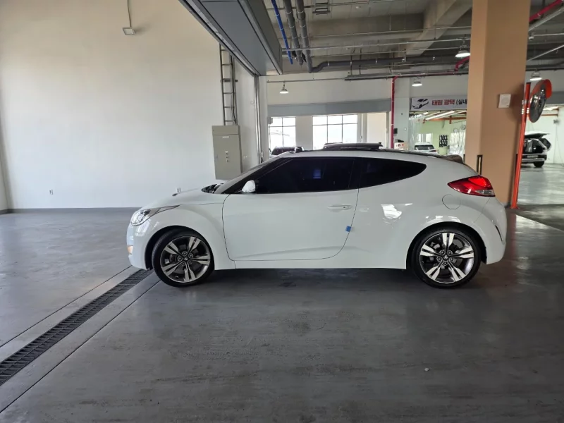Hyundai Veloster