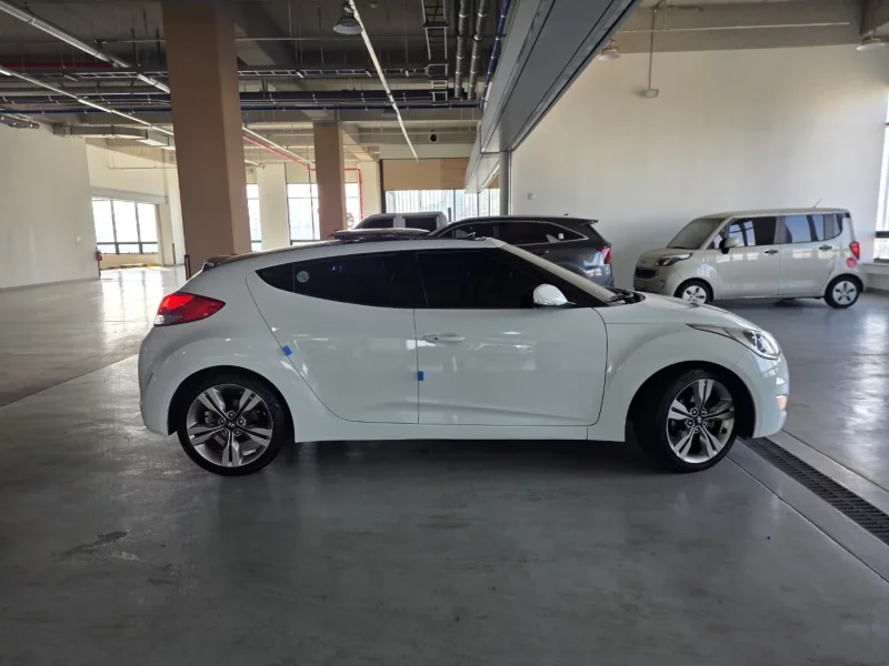 Hyundai Veloster