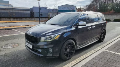 Kia Carnival