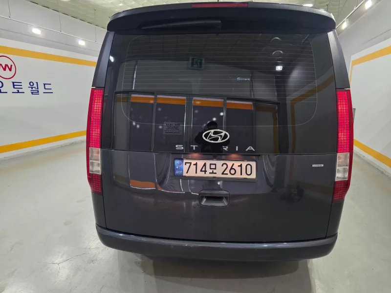 Hyundai Staria
