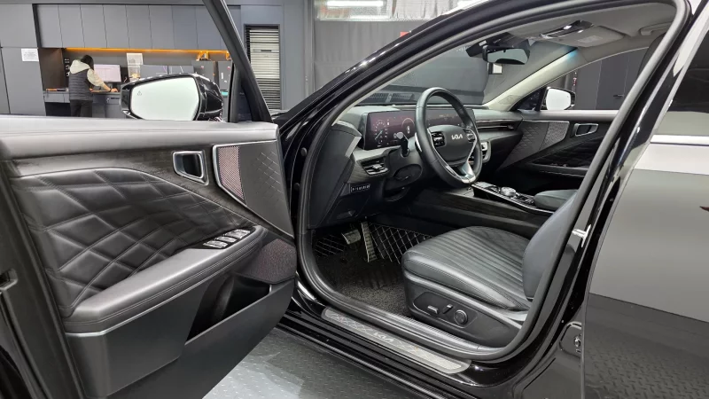 Kia K8