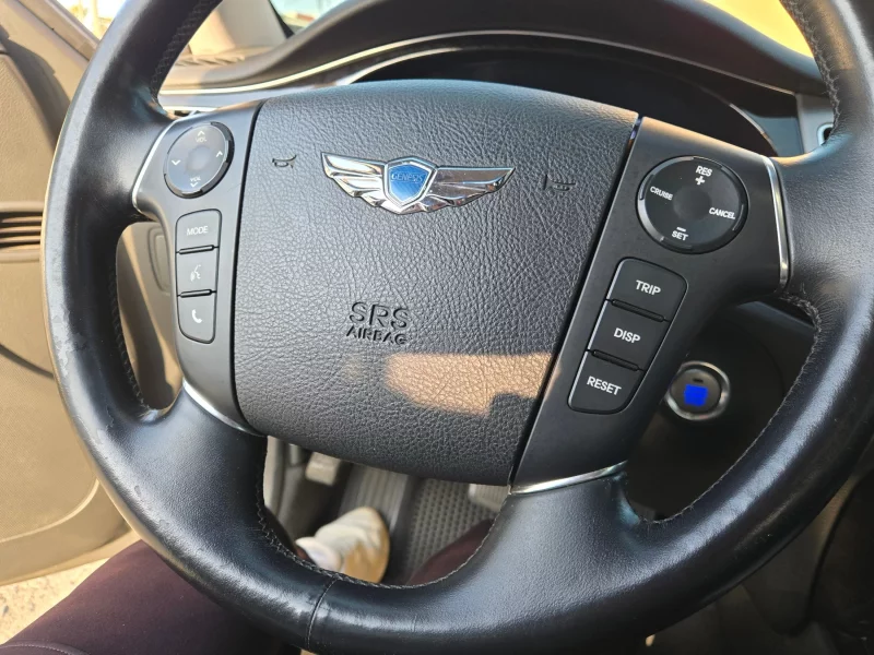 Hyundai Genesis