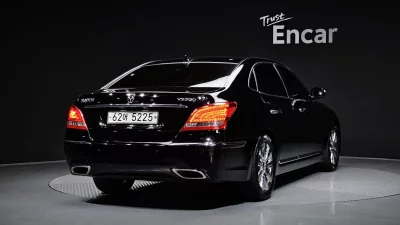 Hyundai Equus