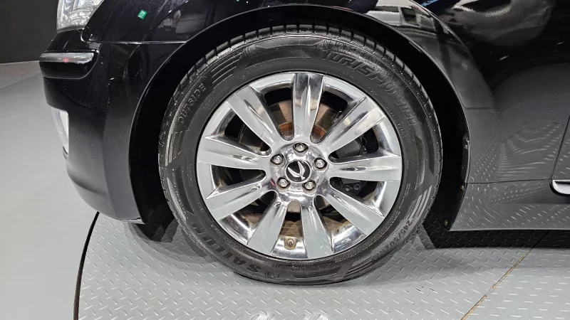 Hyundai Equus