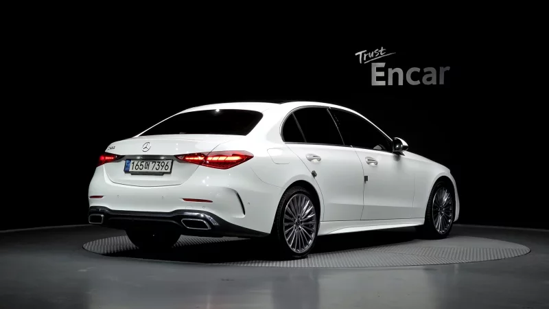 Mercedes-Benz C-Class