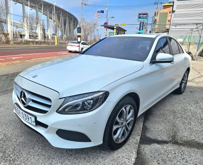 Mercedes-Benz C-Class