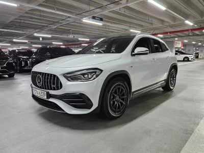 Mercedes-Benz GLA-Class