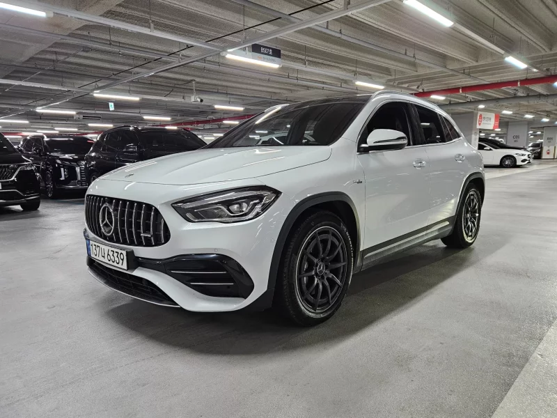Mercedes-Benz GLA-Class