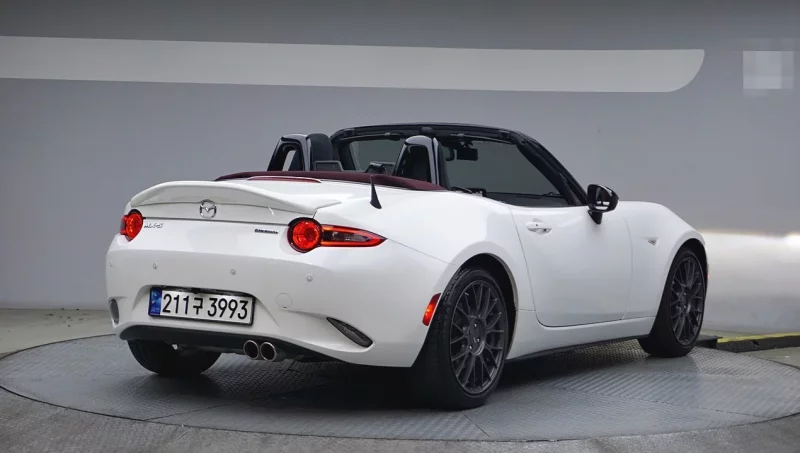 Mazda MX-5 Miata