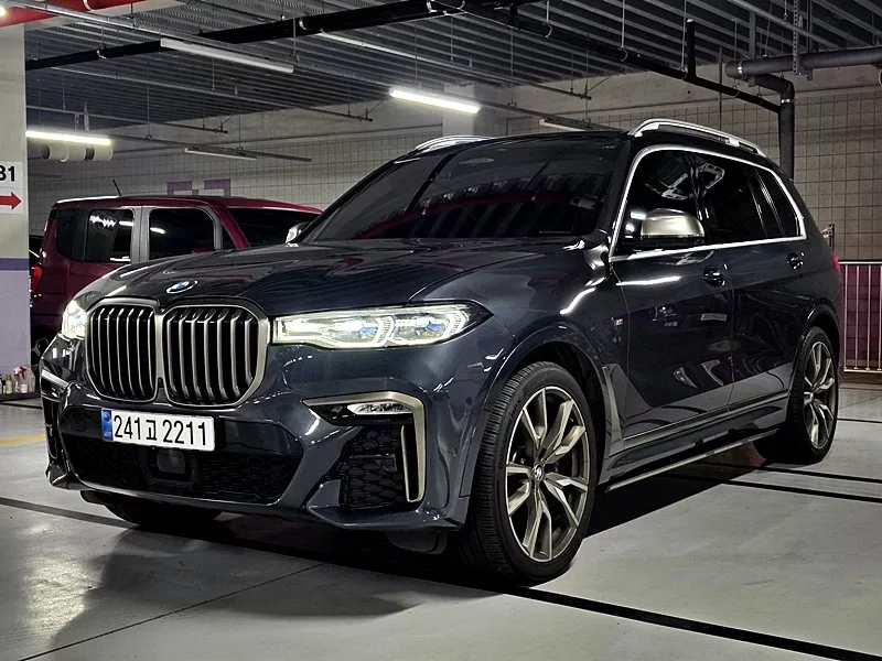 BMW X7