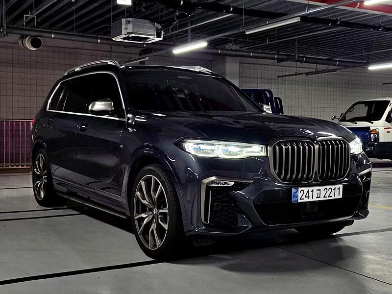 BMW X7