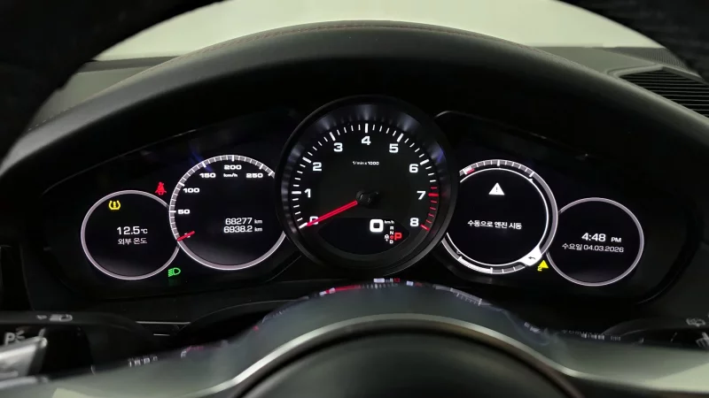 Porsche CAYENNE