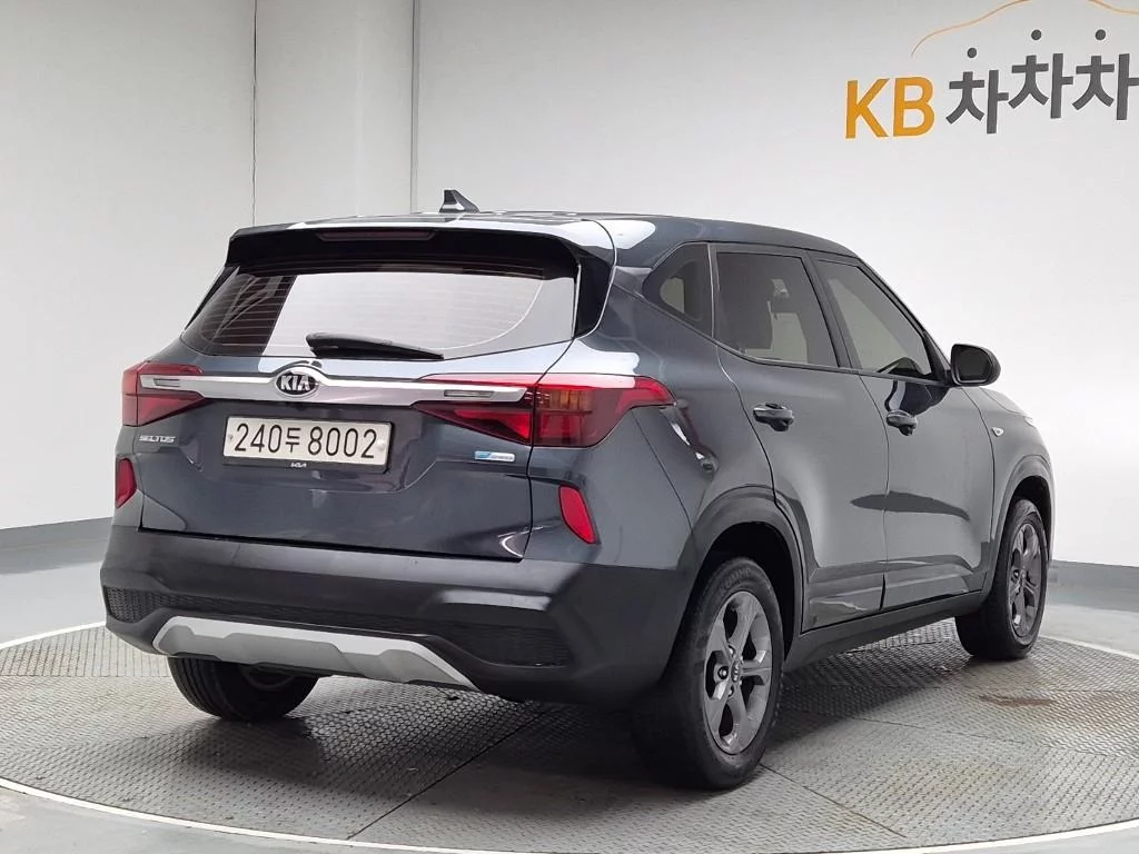 KIA SELTOS 2020г.в. силовым агрегатом объёмом 1598 см3 на 136 л.с - экспорт из Кореи. Фото №3