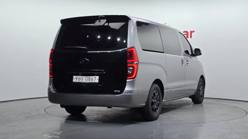 Hyundai Grand Starex