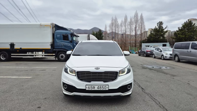 Kia Carnival