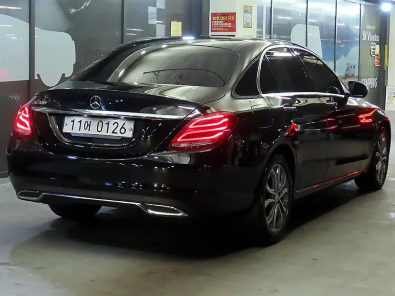 Mercedes-Benz C-Class