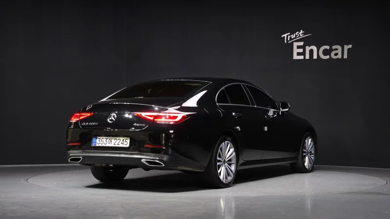 Mercedes-Benz CLS-Class