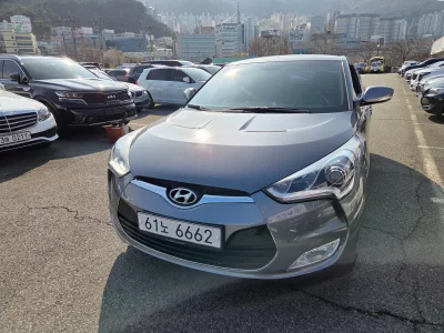 Hyundai Veloster