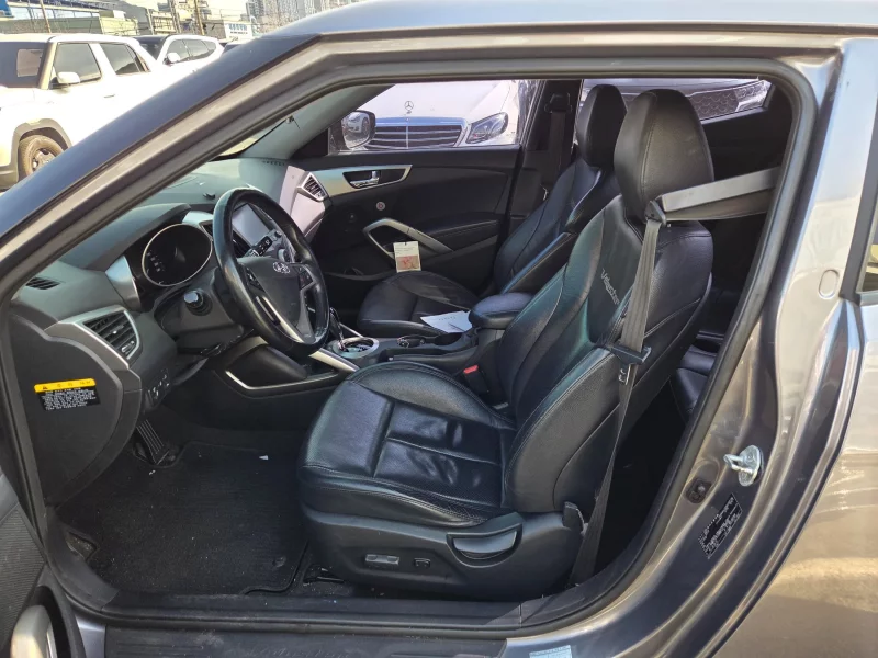 Hyundai Veloster