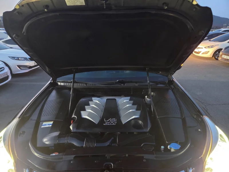 Hyundai Equus