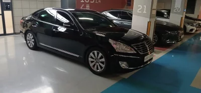 Hyundai Equus