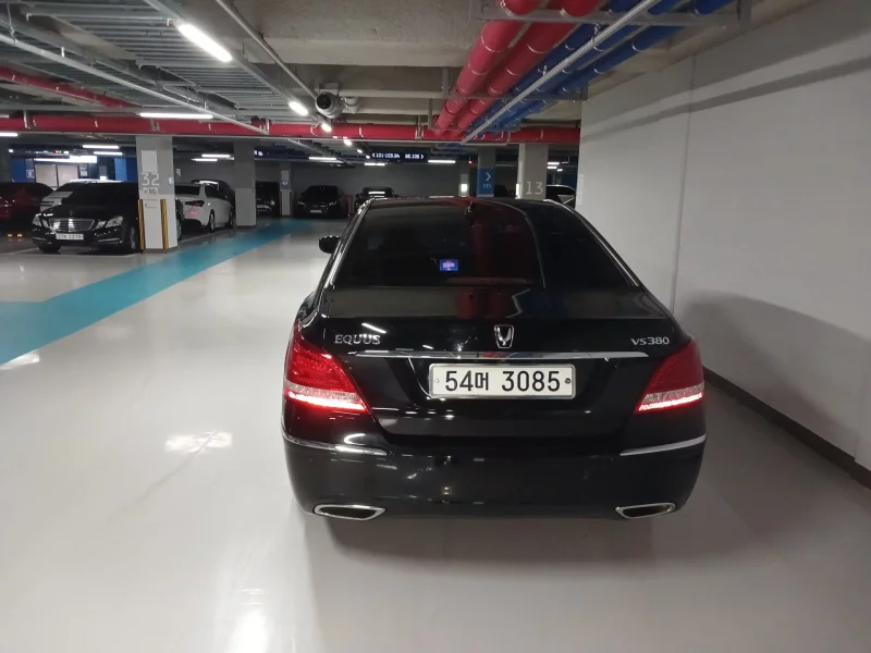 Hyundai Equus