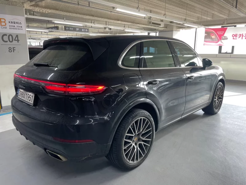 Porsche CAYENNE