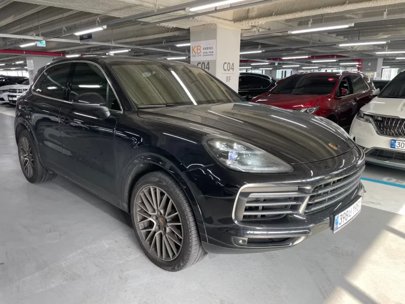 Porsche CAYENNE