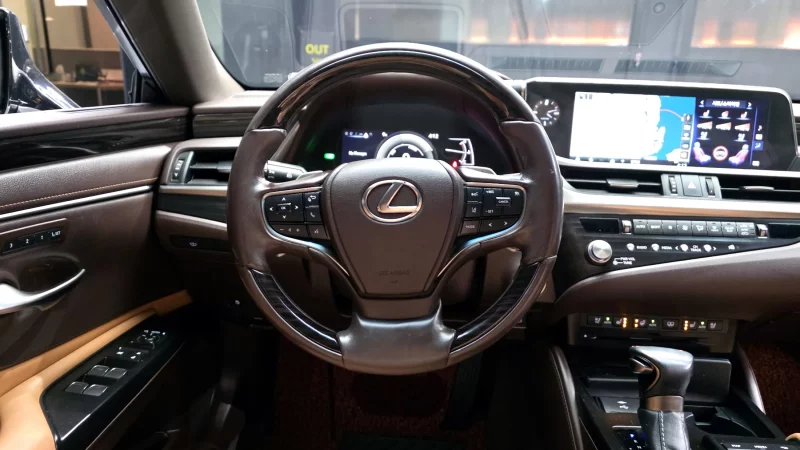 Lexus ES300h