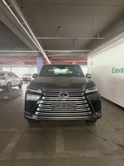 Lexus LX