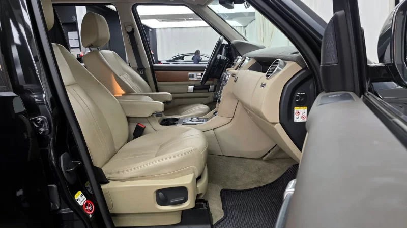 Land Rover DISCOVERY