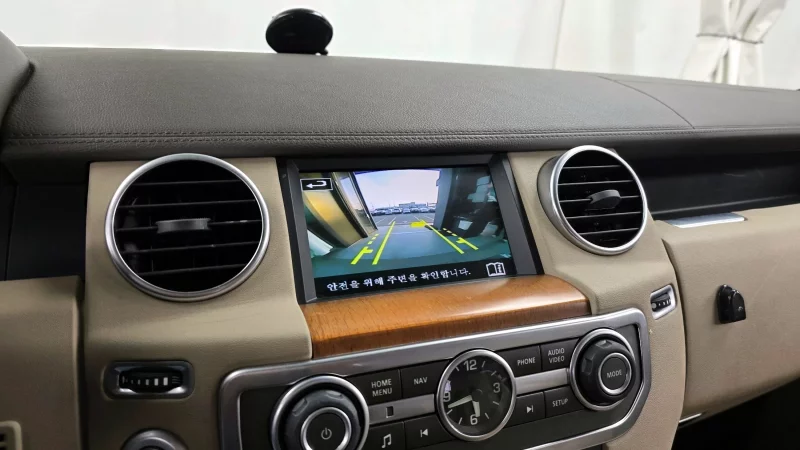 Land Rover DISCOVERY