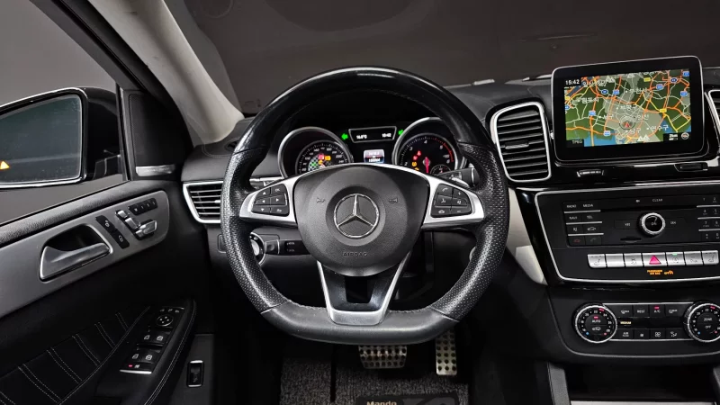 Mercedes-Benz GLE-Class