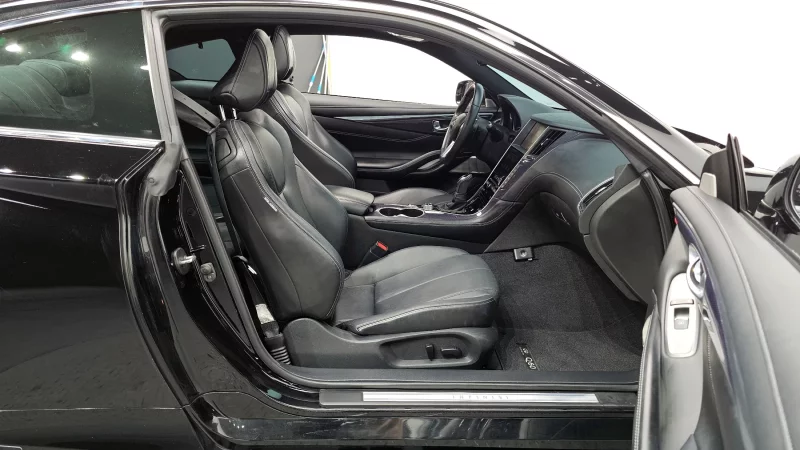 Infiniti Q60