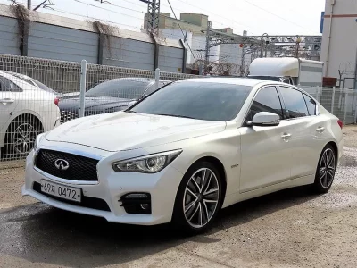 Infiniti Q50